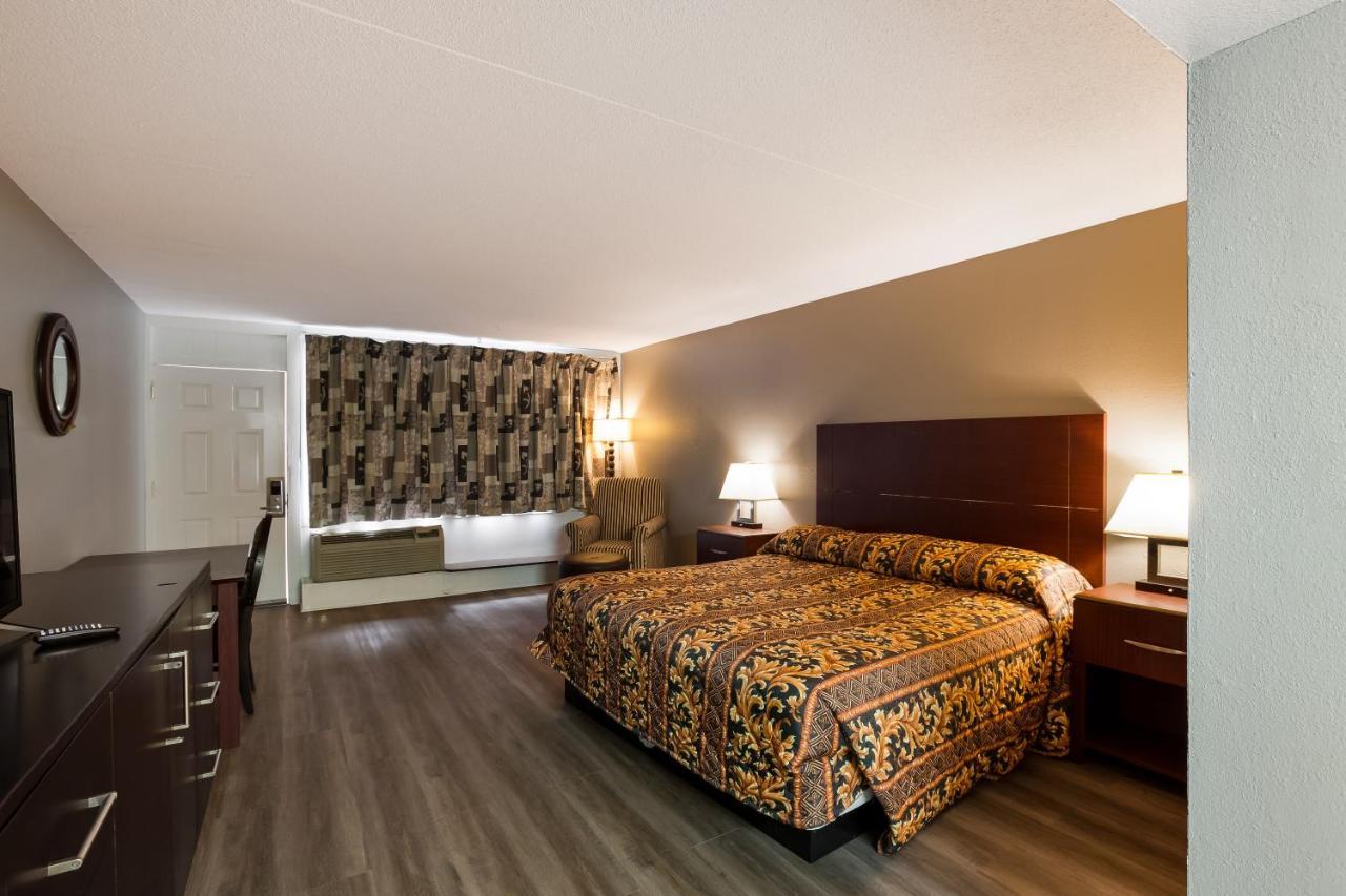 Knights Inn Fayetteville - Fort Bragg Eksteriør billede