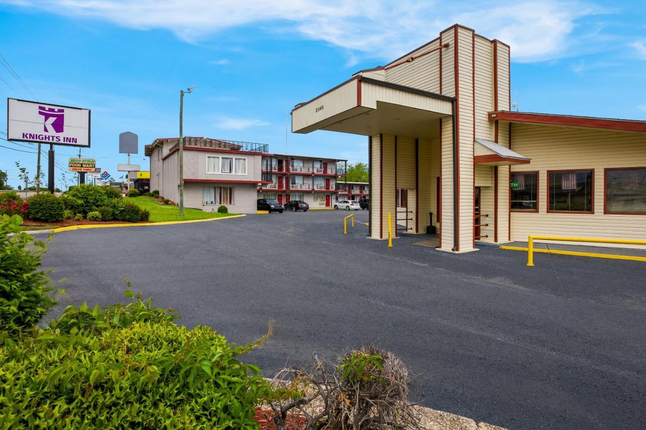 Knights Inn Fayetteville - Fort Bragg Eksteriør billede